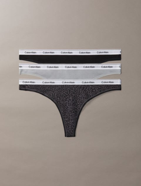 Трусы-стринги Icon, низкая посадка, с логотипом, 3 шт. — Calvin Klein