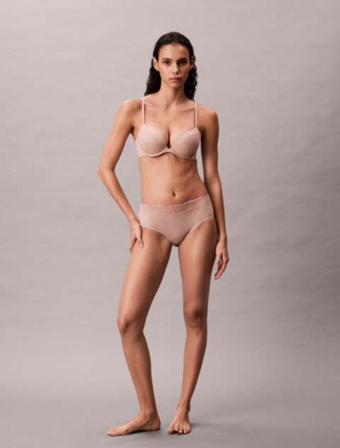 Бельё Calvin Klein Perfectly Fit Lace Hipster