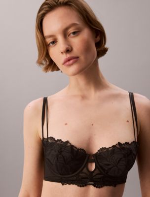 Бюстгальтер-балконет Calvin Klein CK Black с легкой чашкой, цветочное кружево, цвет: Чёрный — фото 1