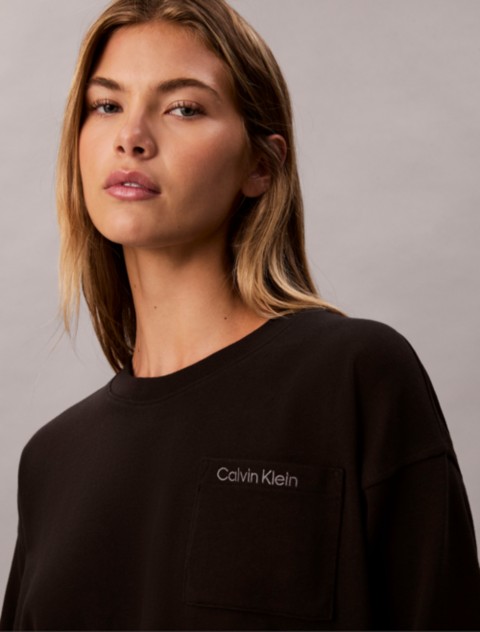 Женские футболки Calvin Klein Logo Cotton Jersey Cropped Tee