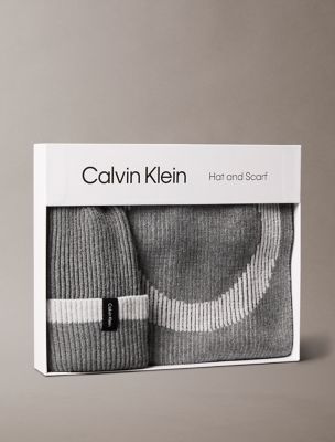 Ribbed Beanie and Scarf Gift Set | Calvin Klein display picture 1